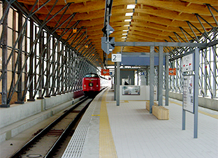 日向市駅舎